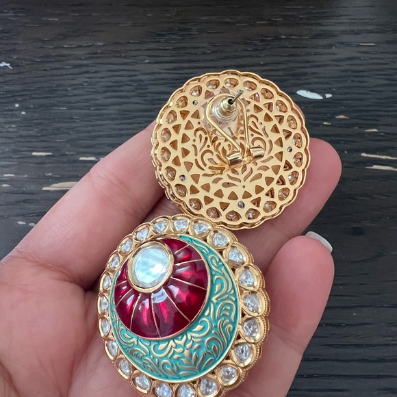 Kundan oversized studs excellent quality - Picture 3 of 7